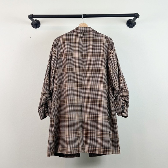 1. State Houndstooth Plaid Ruched Sleeve Double Breasted Blazer - Picture 7 of 9